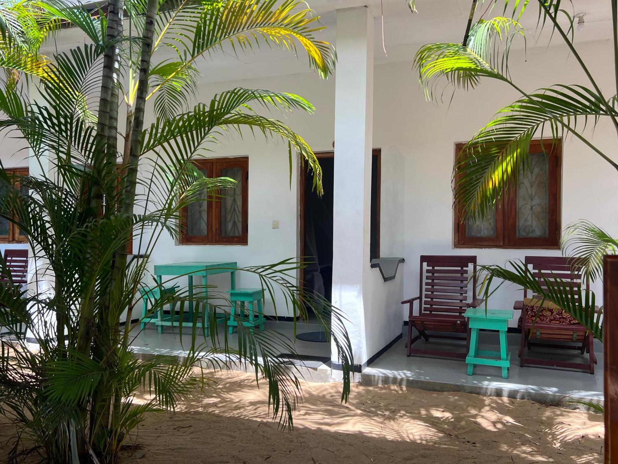 Moxy Bay Arugambay Hotel Arugam Bay Exterior photo